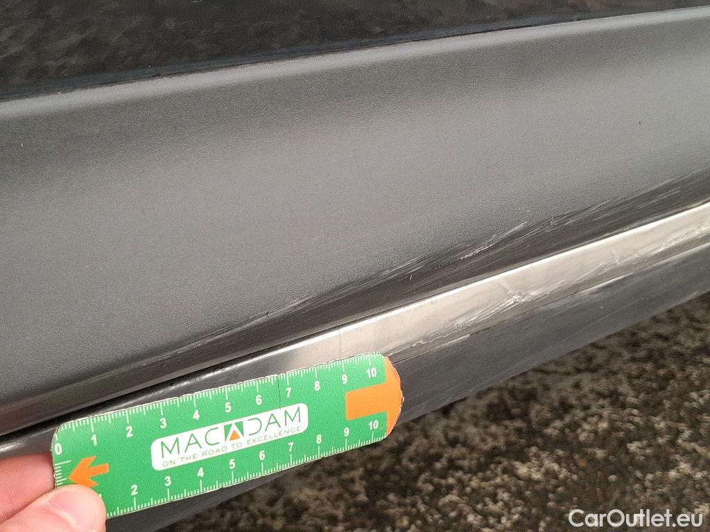  KIA  XCeed KIA  / 2019 / 5P / Crossover 1.6 GDI ISG ISG PHEV ACTIVE BUS DCT6 #16