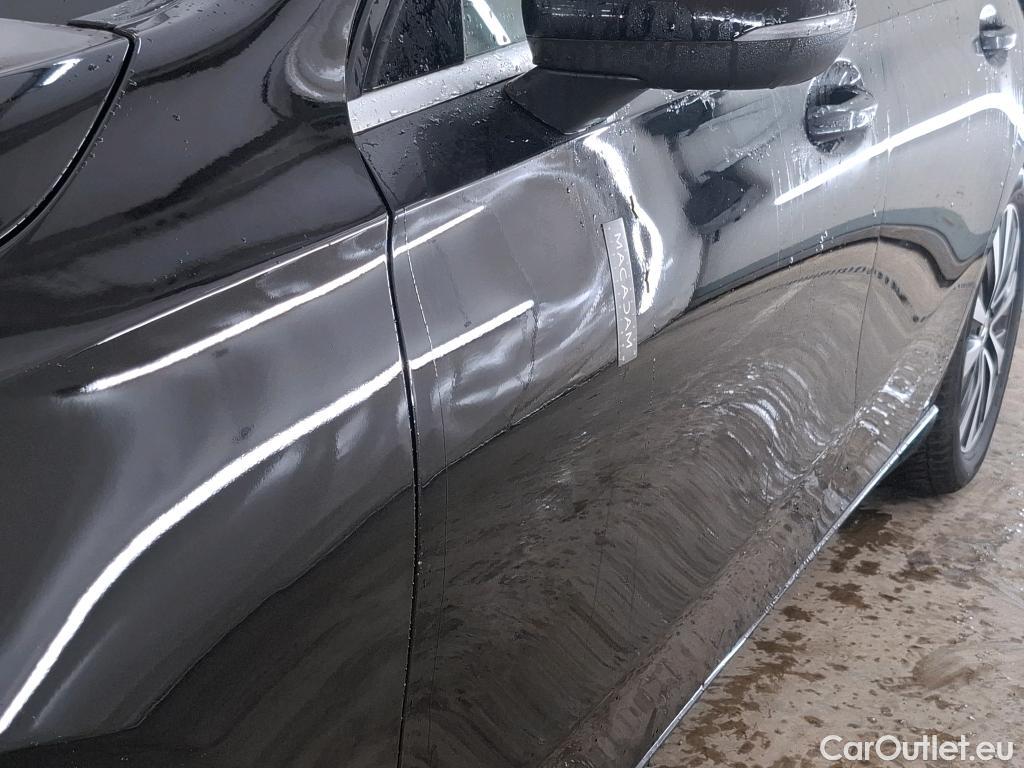  Mercedes  A-Klasse Classe A Compact / 2018 / 5P / Berline A 180 d Business Line 8G-DCT #62