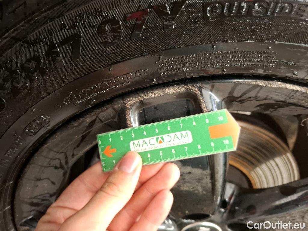  Mini  Countryman MINI  / 2020 / 5P / Crossover Cooper D Edition Northwood 150 ch BVA8 #4