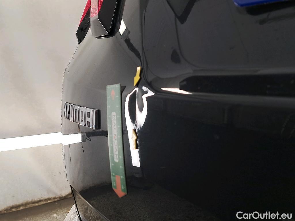  Hyundai  Tucson  Business Mild-Hybrid 2WD 1.6 CRDI 135CV BVA7 E6d #3