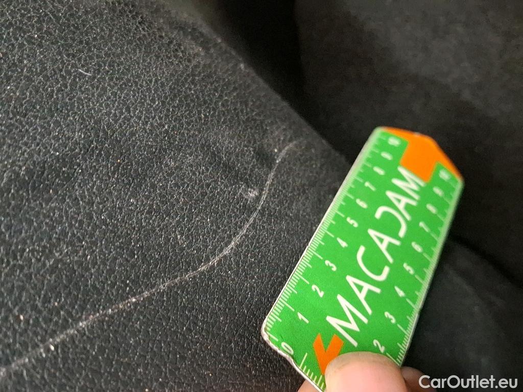  KIA  Sportage KIA  / 2021 / 5P / SUV 1.6 T-GDI 265 PHEV AUTO 4WD GT-L PREM BU #28