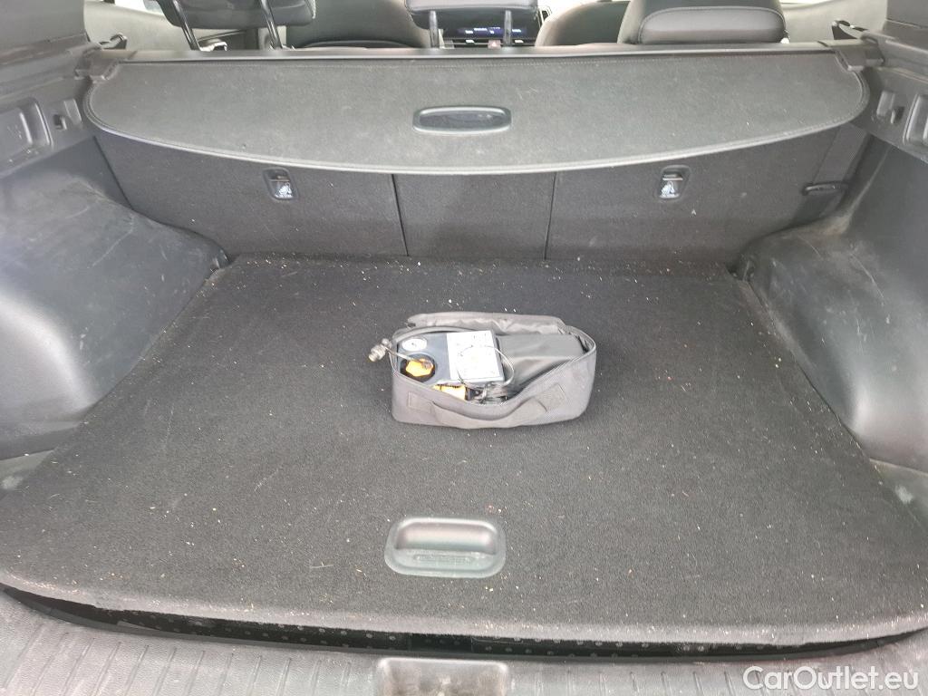  KIA  Sportage KIA  / 2021 / 5P / SUV 1.6 T-GDI 265 PHEV AUTO 4WD GT-L PREM BU #8