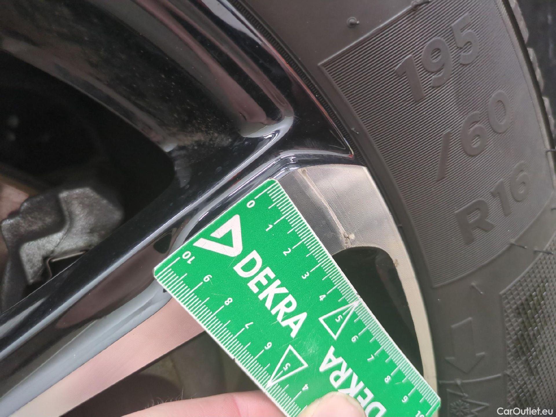  Opel  Crossland  X Business Elegance 1.5 110CV BVM6 E6d #9