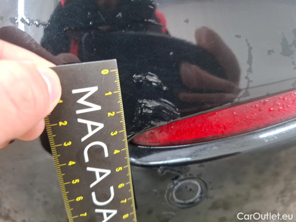  Mercedes  A-Klasse Classe A Compact / 2018 / 5P / Berline A 180 d Business Line 8G-DCT #35