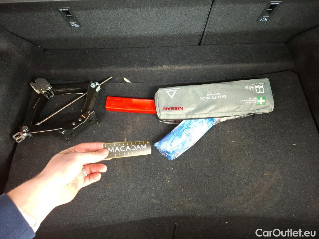  Nissan  Qashqai NISSAN  / 2017 / 5P / Crossover 1.5 DCI 115 Business Edition #2