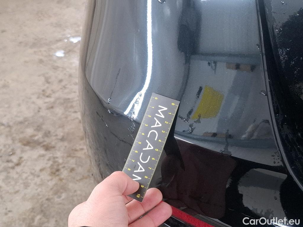  Mercedes  A-Klasse Classe A Compact / 2018 / 5P / Berline A 180 d Business Line 8G-DCT #44