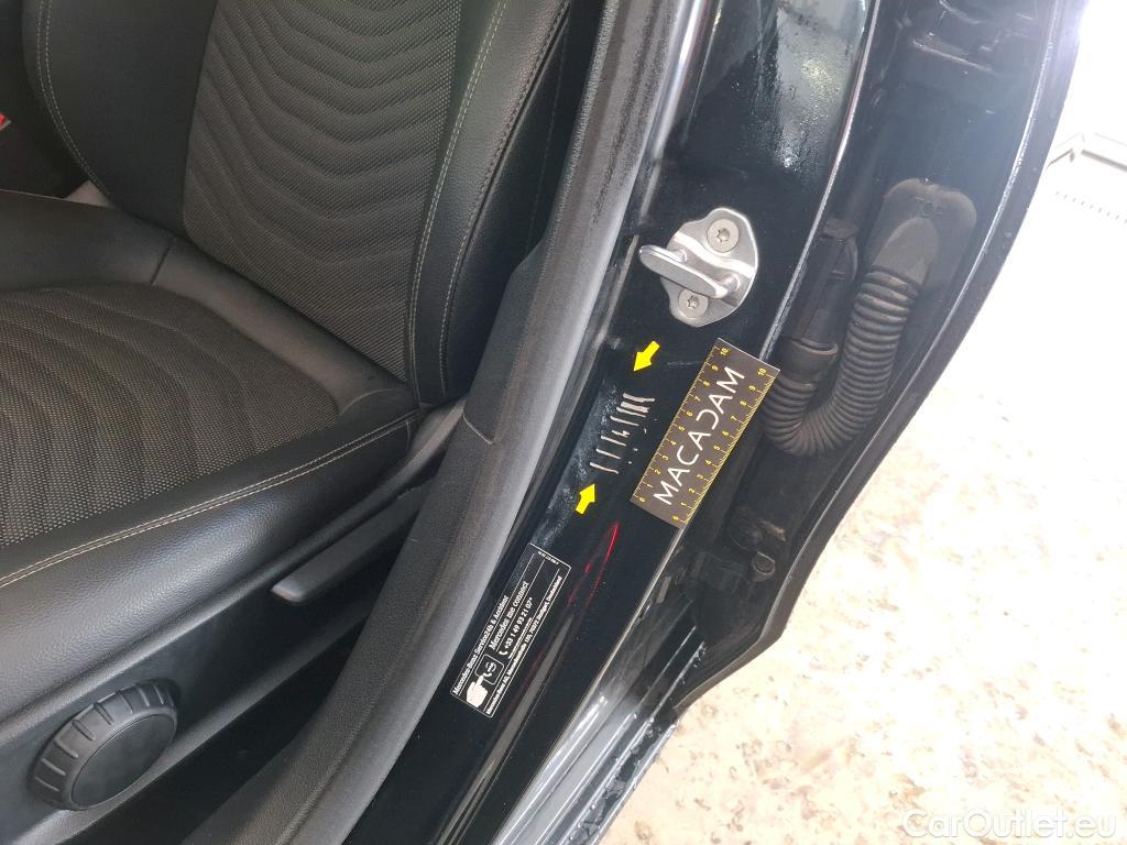  Mercedes  A-Klasse Classe A Compact / 2018 / 5P / Berline A 180 d Business Line 8G-DCT #48