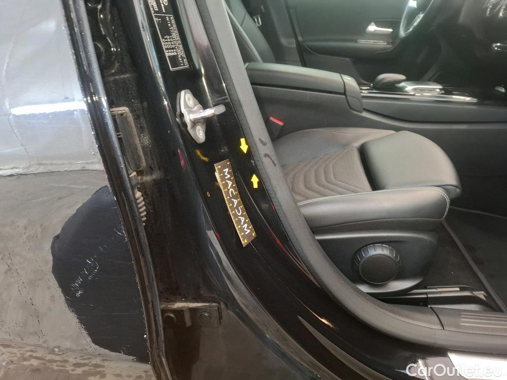  Mercedes  A-Klasse Classe A Compact / 2018 / 5P / Berline A 180 d Business Line 8G-DCT #59
