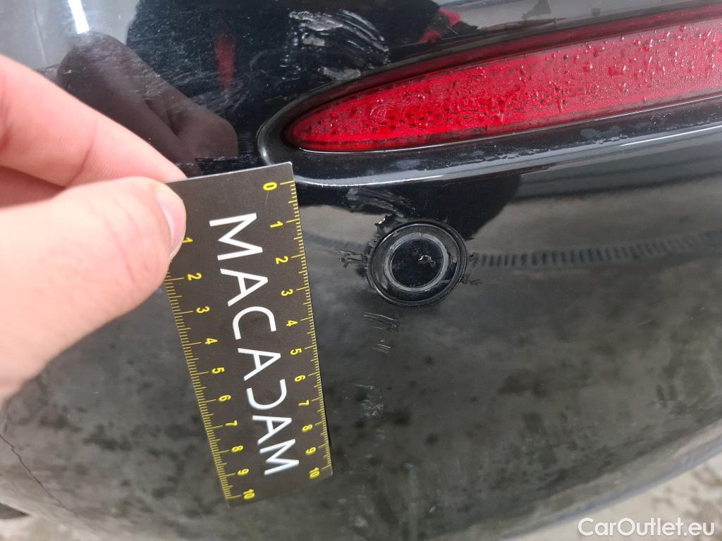  Mercedes  A-Klasse Classe A Compact / 2018 / 5P / Berline A 180 d Business Line 8G-DCT #36