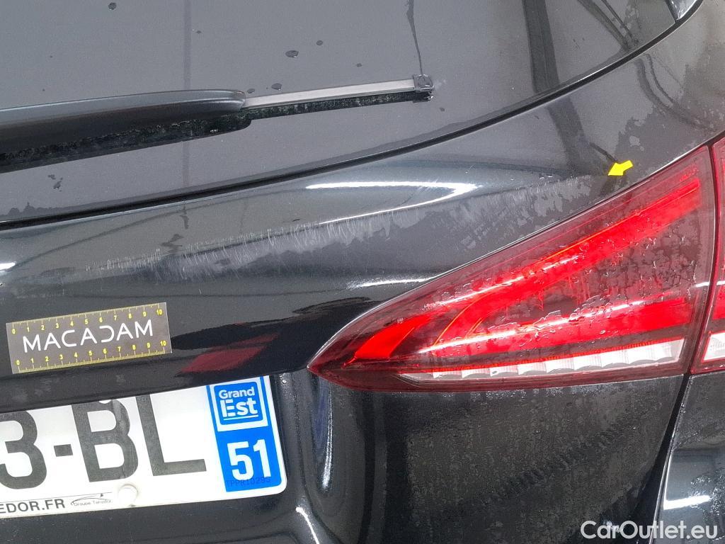  Mercedes  A-Klasse Classe A Compact / 2018 / 5P / Berline A 180 d Business Line 8G-DCT #9