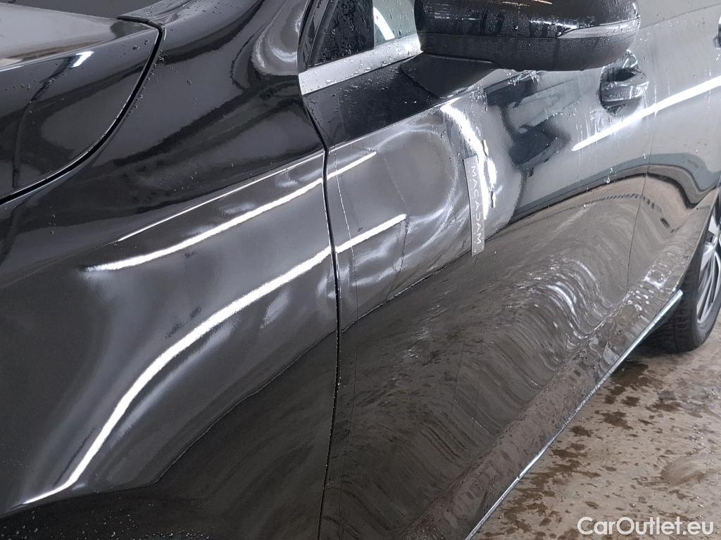  Mercedes  A-Klasse Classe A Compact / 2018 / 5P / Berline A 180 d Business Line 8G-DCT #63