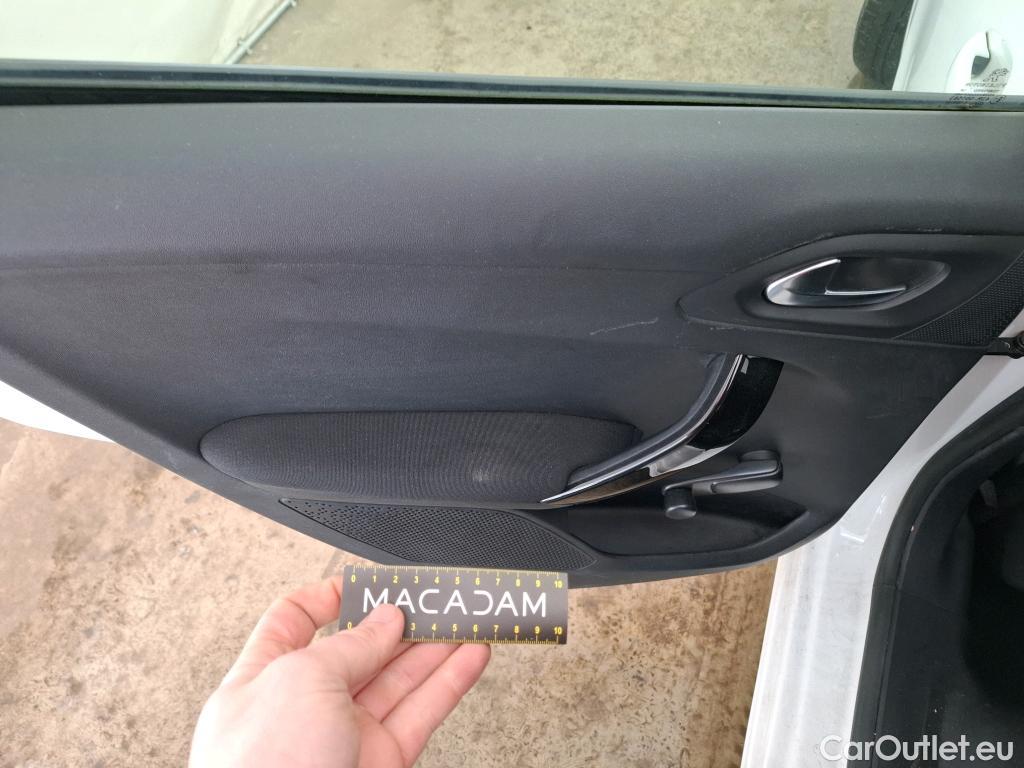  Peugeot  208  Affaire Premium Pack 1.2 80CV BVM5 E6dT #17