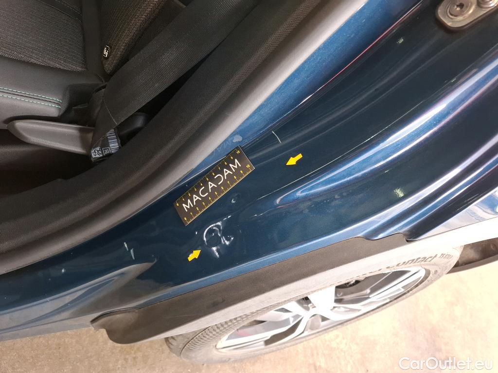  Peugeot  5008  Allure Pack 1.5 HDi 130CV BVA8 7 Sieges E6d #4