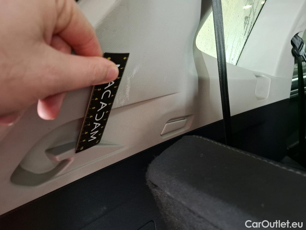  Volkswagen  Tiguan VOLKSWAGEN  Allspace / 2017 / 5P / SUV 1.5 TSI 150 EVO DSG7 Carat #27