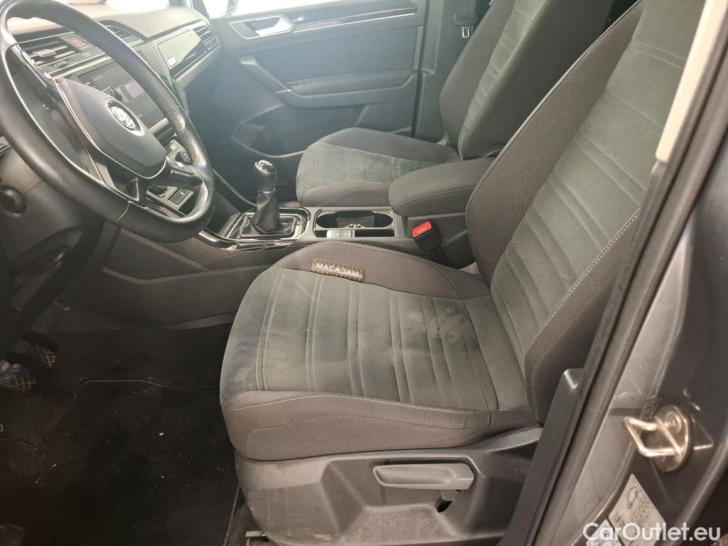  Volkswagen  Touran VOLKSWAGEN  5p Monovolume 2.0 TDI 150 Carat BMT #50