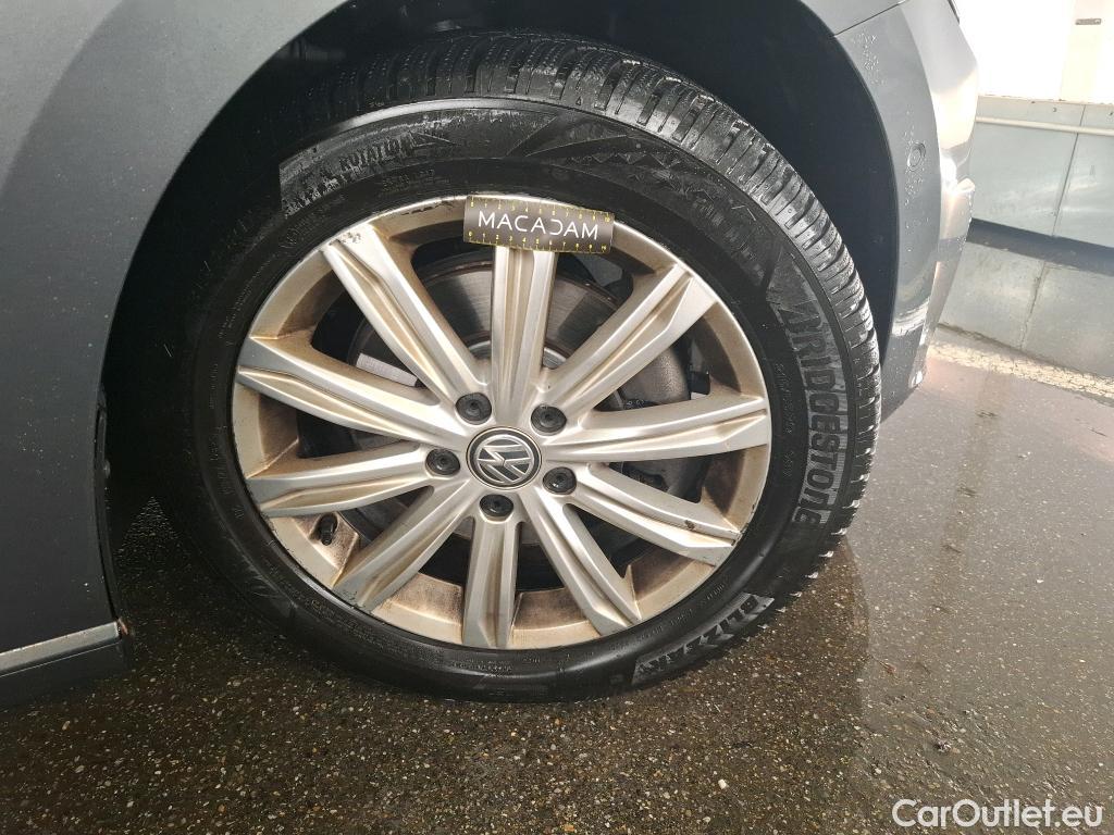  Volkswagen  Touran VOLKSWAGEN  5p Monovolume 2.0 TDI 150 Carat BMT #60