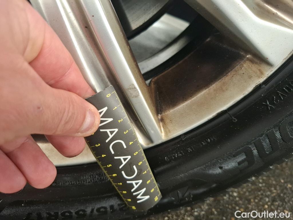  Volkswagen  Touran VOLKSWAGEN  5p Monovolume 2.0 TDI 150 Carat BMT #34