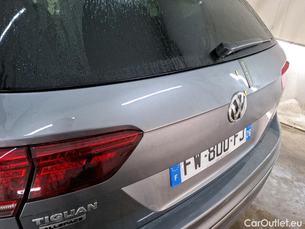 Volkswagen  Tiguan VOLKSWAGEN  Allspace / 2017 / 5P / SUV 1.5 TSI 150 EVO DSG7 Carat #8