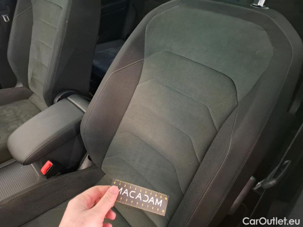  Volkswagen  Tiguan VOLKSWAGEN  Allspace / 2017 / 5P / SUV 1.5 TSI 150 EVO DSG7 Carat #34