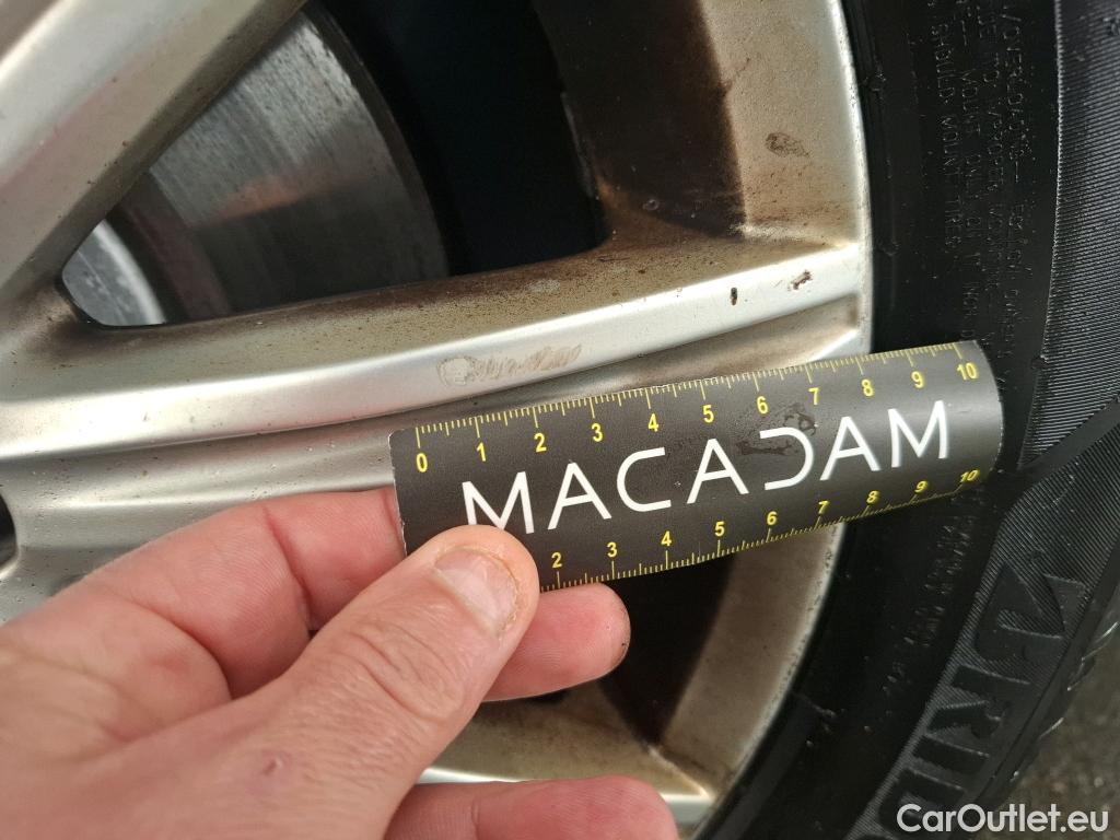  Volkswagen  Touran VOLKSWAGEN  5p Monovolume 2.0 TDI 150 Carat BMT #35