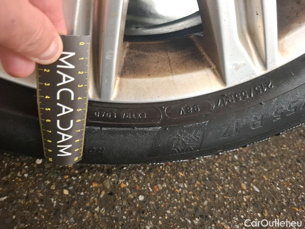  Volkswagen  Touran VOLKSWAGEN  5p Monovolume 2.0 TDI 150 Carat BMT #58