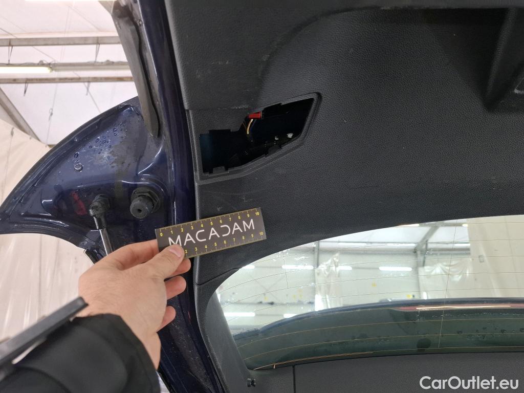  Volkswagen  Golf  VIII Berline Life Plus 2.0 TDI 115CV BVA7 E6d #28