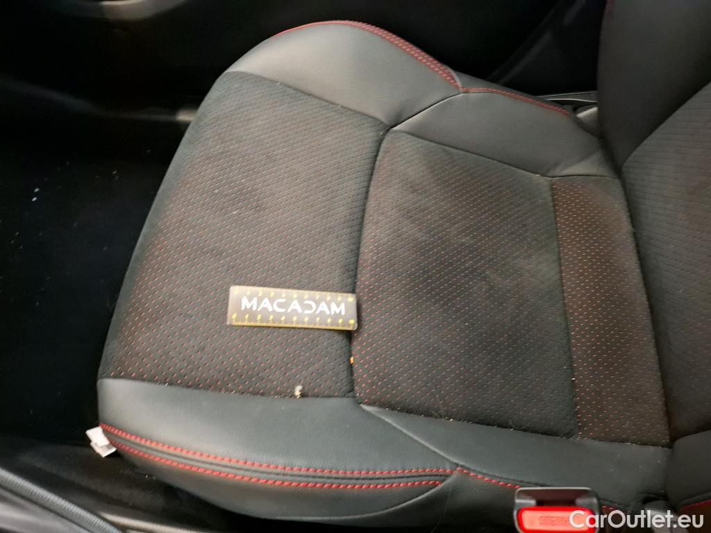  Toyota  Yaris TOYOTA  Hybride / 2022 / 5P / Berline Hybride 130h GR SPORT #6