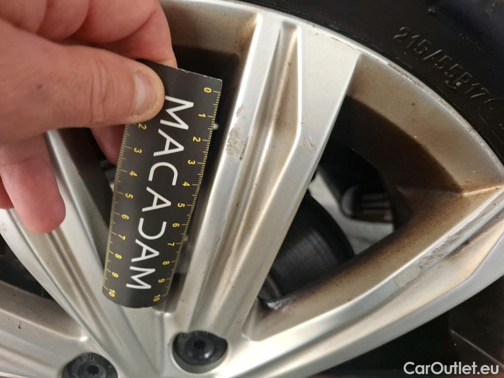  Volkswagen  Touran VOLKSWAGEN  5p Monovolume 2.0 TDI 150 Carat BMT #45