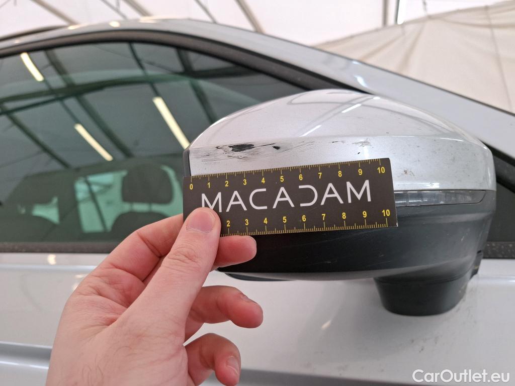  Volkswagen  Tiguan VOLKSWAGEN  / 2020 / 5P / SUV 2.0 TDI 150 DSG7 Life Business #32