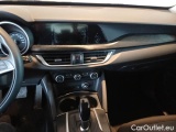  Alfa Romeo   STELVIO ALFA ROMEO / 2017 / 5P / SUV 2.2 TURBO DIESEL 190CV AT8 Q4 BUSINESS #62