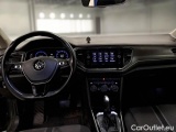  Volkswagen  T-ROC VOLKSWAGEN  / 2017 / 5P / SUV 2.0 TDI SCR STYLE BMT DSG #3