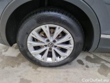  Volkswagen  Tiguan VOLKSWAGEN  / 2020 / 5P / SUV 2.0 TDI SCR 110KW LIFE DSG #55