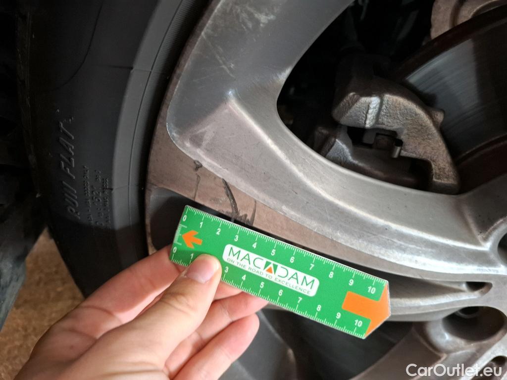  Bmw  X1 Série  sDrive 18 i Sport Line 1.5 140CV BVA7 E6dT #34