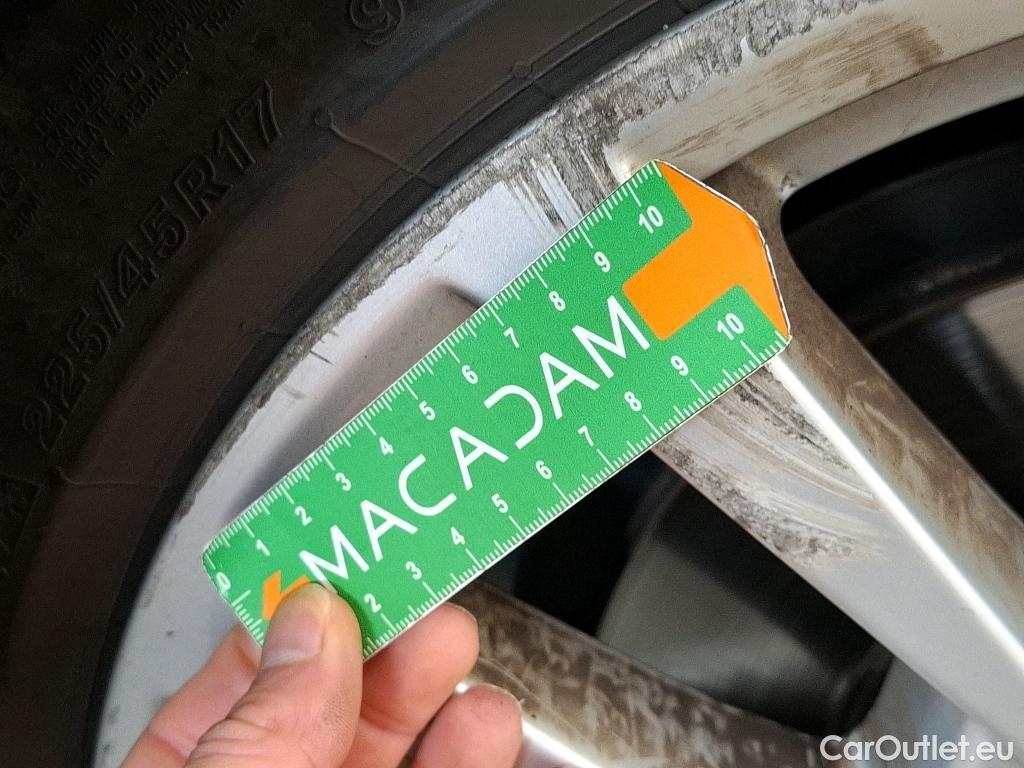  Audi  A3 AUDI  Sportback / 2016 / 5P / Berline 30 TFSI S TRONIC BUSINESS LINE #33