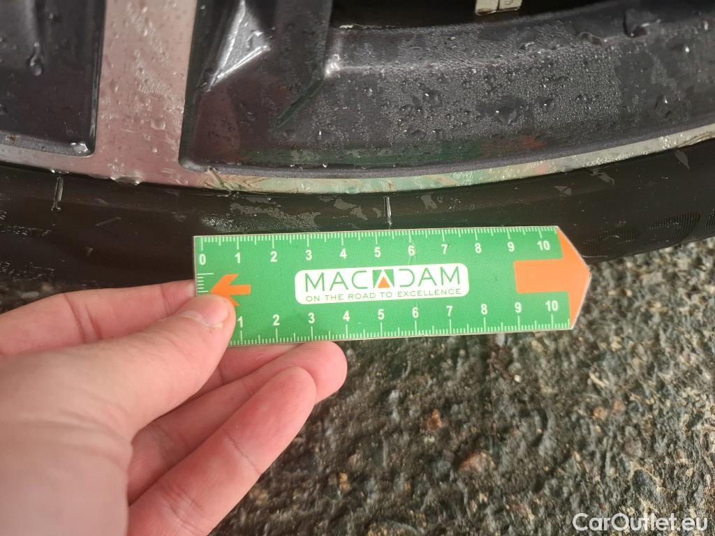  Bmw  Serie 1 BMW Série 1 / 2019 / 5P / Berline 116i DKG7 Business Design #14