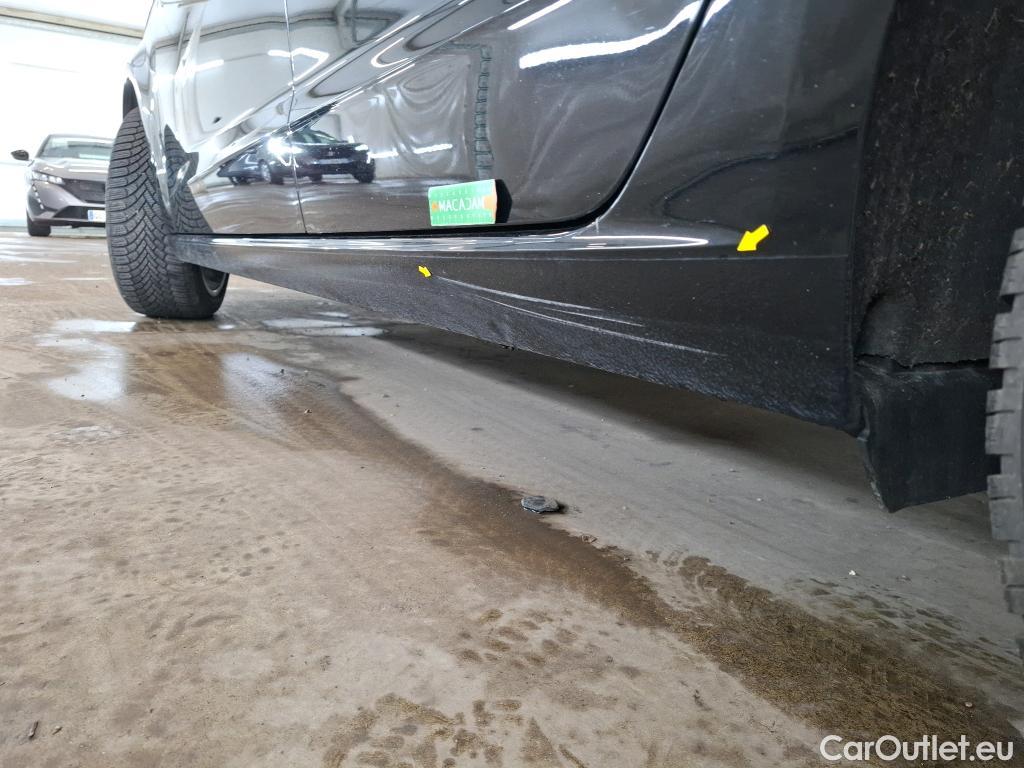  Audi  A3 AUDI  Sportback / 2016 / 5P / Berline 30 TFSI S TRONIC BUSINESS LINE #40