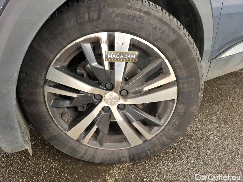  Peugeot  3008  GT Line 1.2 PureTech 130CV BVA8 E6d #40