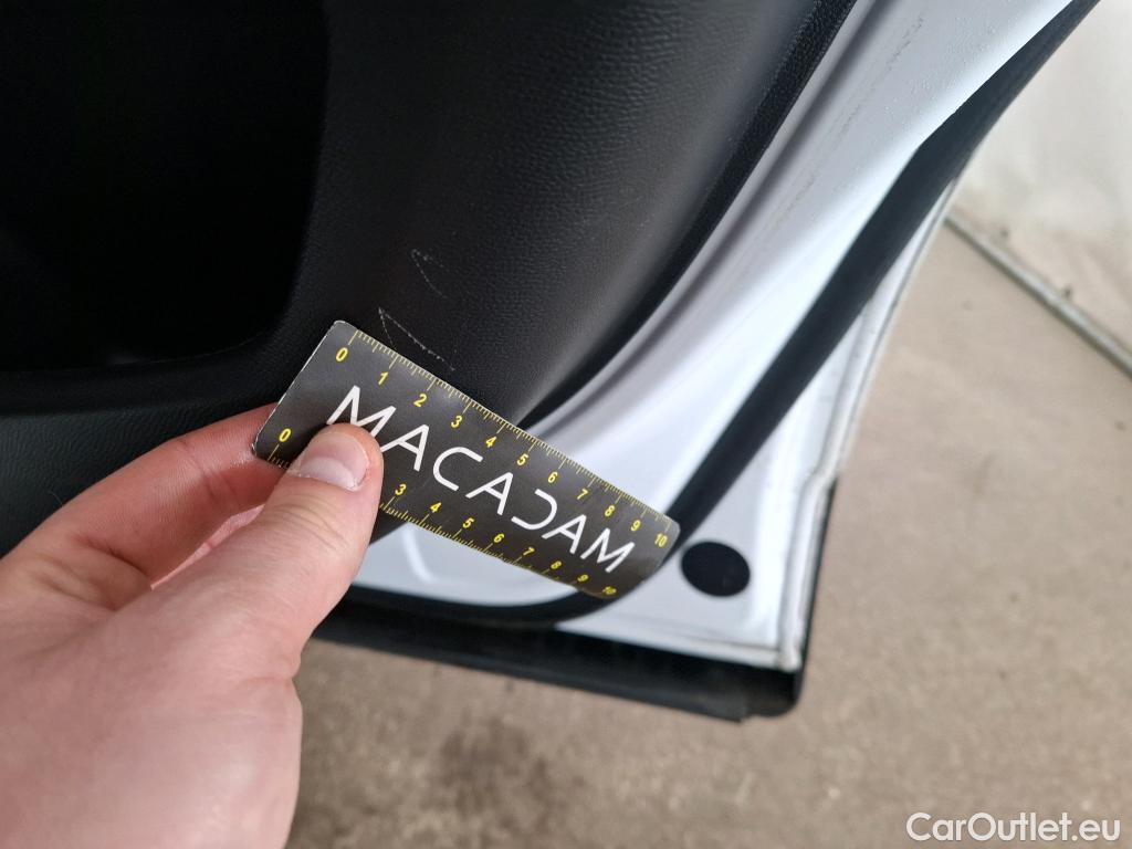  Peugeot  2008  Active Business 1.5 HDi 130CV BVA8 E6d #15