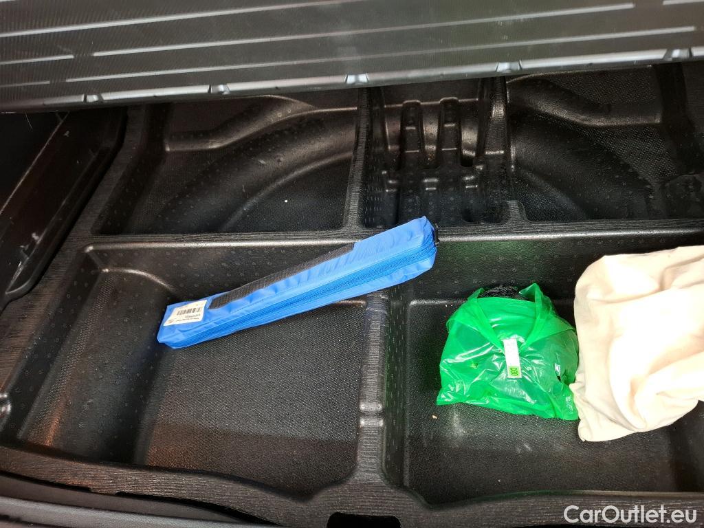  Hyundai  Tucson HYUNDAI  / 2020 / 5P / SUV 1.6 HYBRID 230 BUSINESS #3