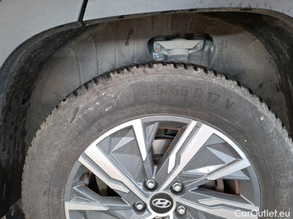  Hyundai  Tucson HYUNDAI  / 2020 / 5P / SUV 1.6 HYBRID 230 BUSINESS #4