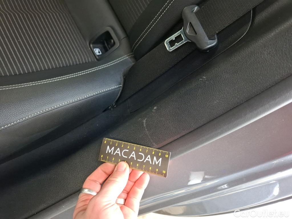  Mercedes  A-Klasse MERCEDES-BENZ Classe A Compact / 2018 / 5P / Berline A 200 d Progressive Line 8G-DCT #5