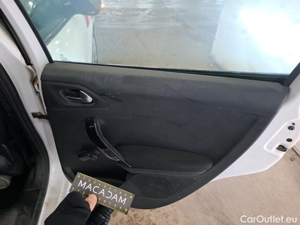  Peugeot  208  Affaire Premium Pack 1.2 80CV BVM5 E6dT #27