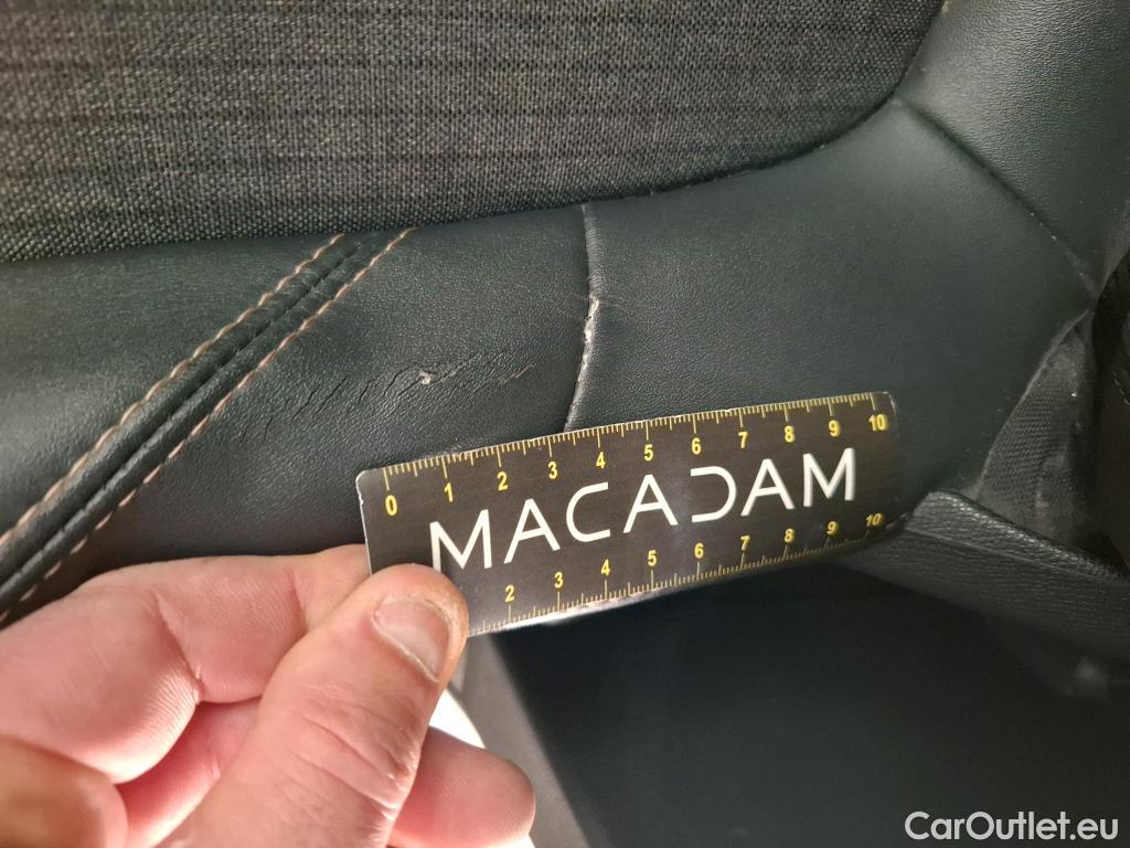  Peugeot  3008  GT Line 1.2 PureTech 130CV BVA8 E6d #26