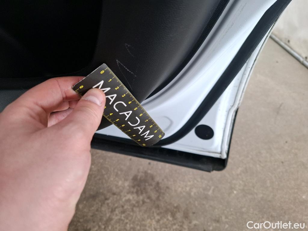  Peugeot  2008  Active Business 1.5 HDi 130CV BVA8 E6d #16