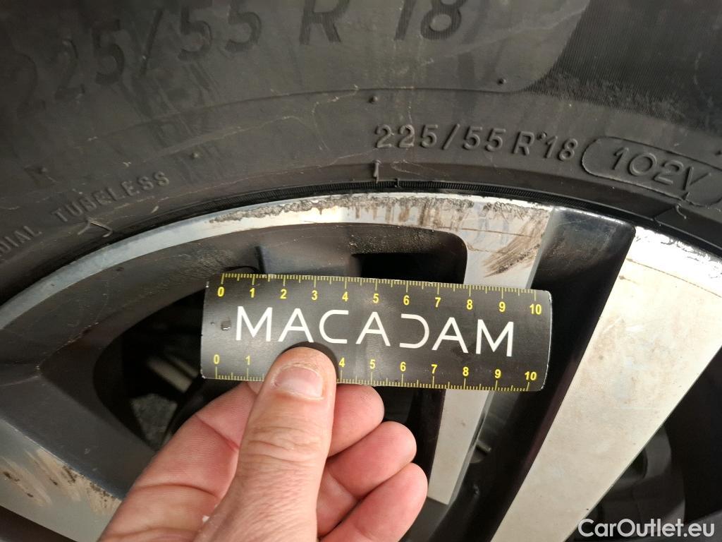  Peugeot  3008  GT Line 1.2 PureTech 130CV BVA8 E6d #33