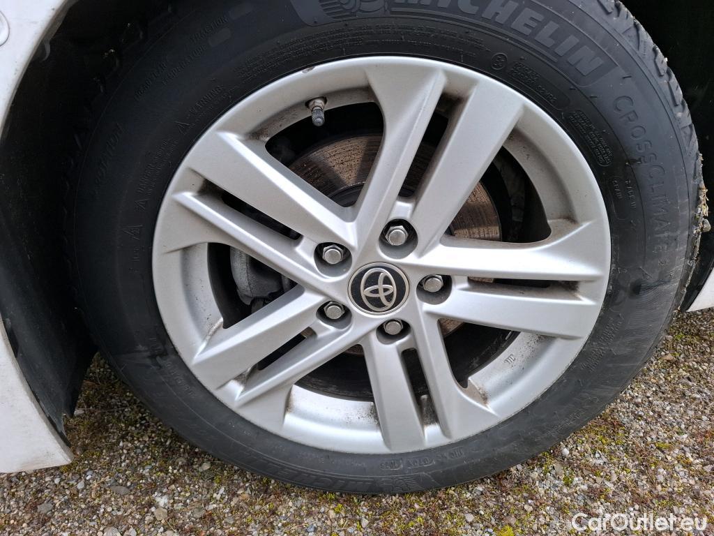  Toyota  Corolla TOYOTA  Touring Sports / 2018 / 5P / Break Hybride 122h Dynamic Business Beyond Zer #15