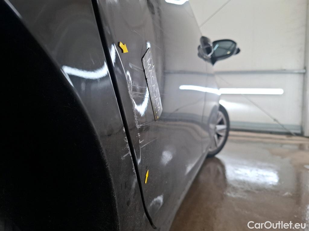  Volkswagen  Golf  VOLKSWAGEN / 2020 / 5P / Berline 1.0 eTSI OPF 110 DSG7 Life Business #7