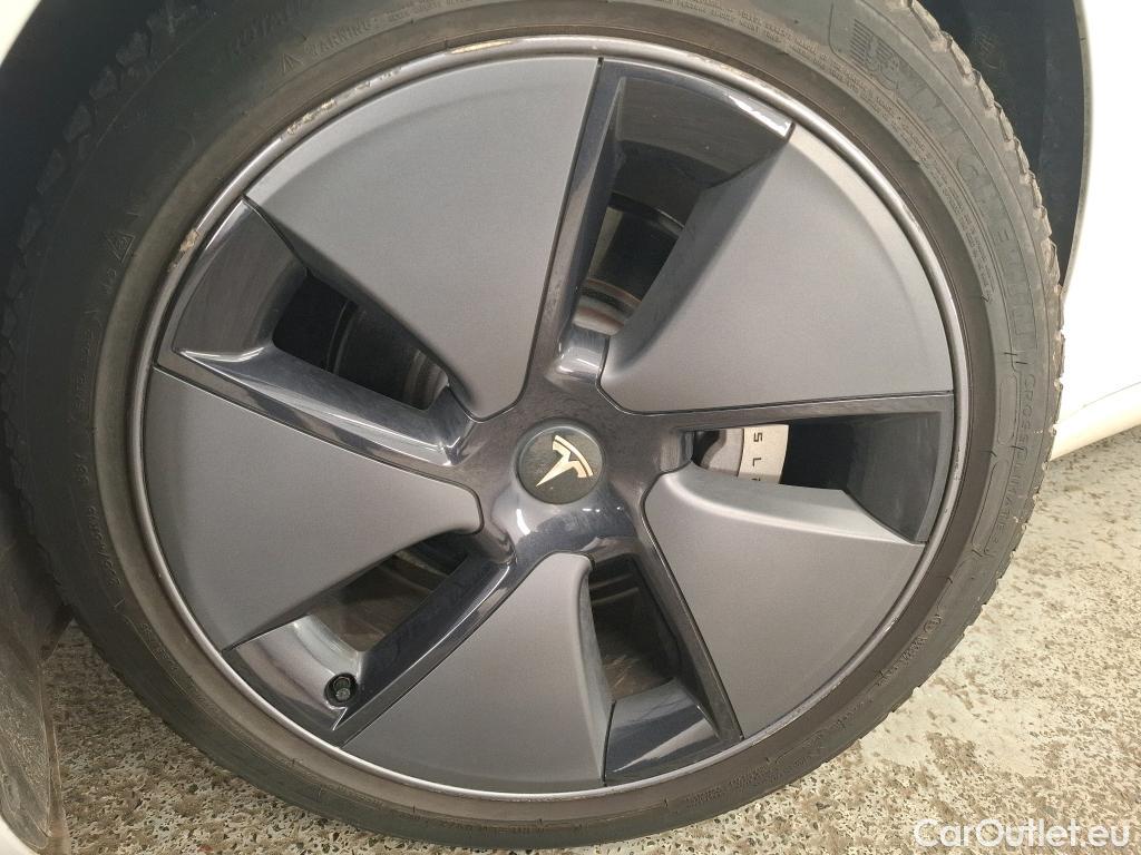  Tesla  Model 3 TESLA  / 2018 / 4P / Berline Grande Autonomie #17