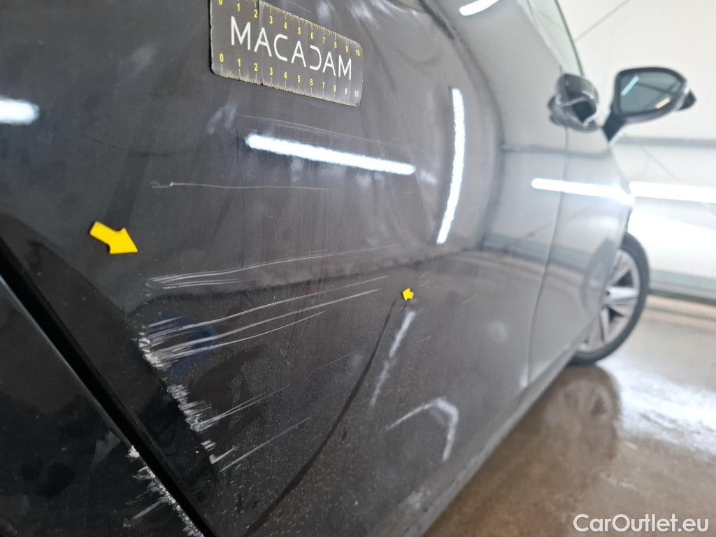  Volkswagen  Golf  VOLKSWAGEN / 2020 / 5P / Berline 1.0 eTSI OPF 110 DSG7 Life Business #11