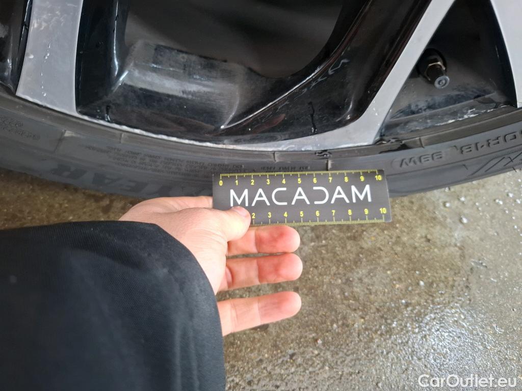  Toyota  C-HR TOYOTA  / 2016 / 5P / SUV 2.0 HYBRIDE 184 COLLECTION #4